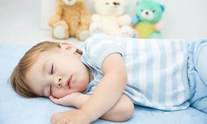 睡姿不正确会对脊柱侧弯产生影响吗？