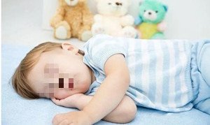 脊柱侧弯患者睡姿的选择